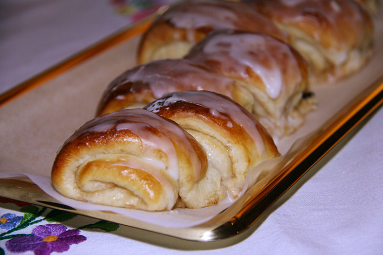 brioche-pull-eart-2w