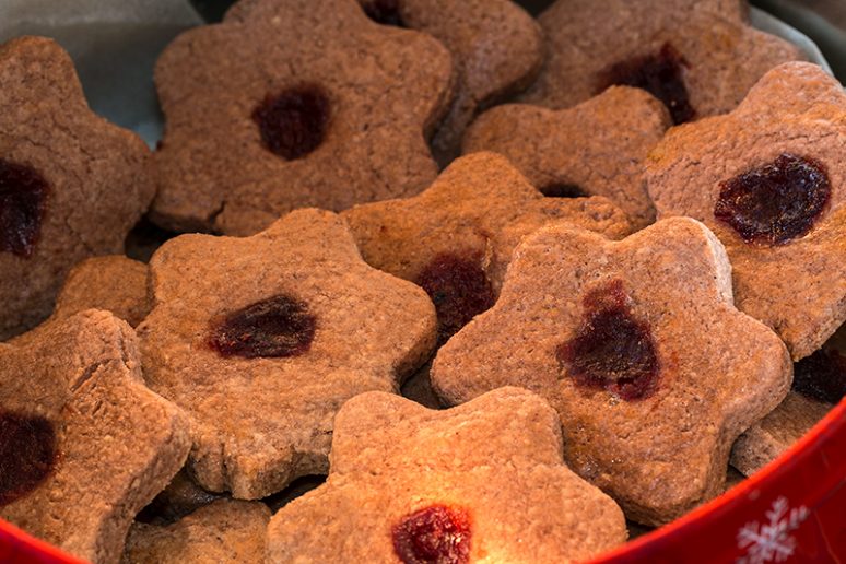 linzer bredeles