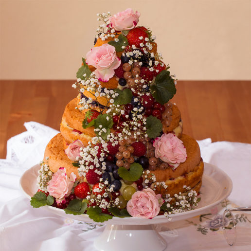 Naked cake