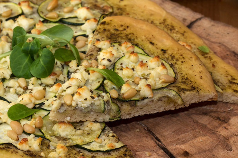 pizza feta