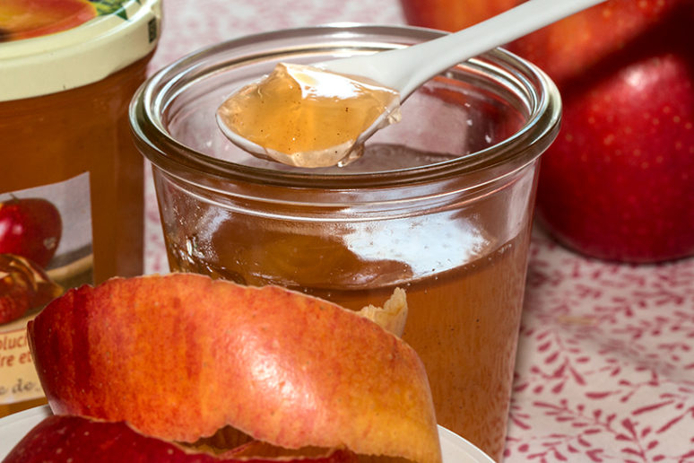 gelée aux épluchures de pommes