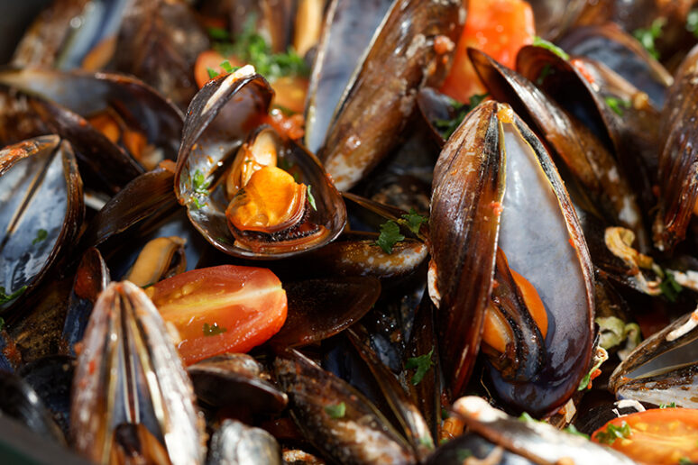 moules à la tomate
