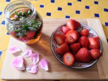 vinaigre aux queues de fraise