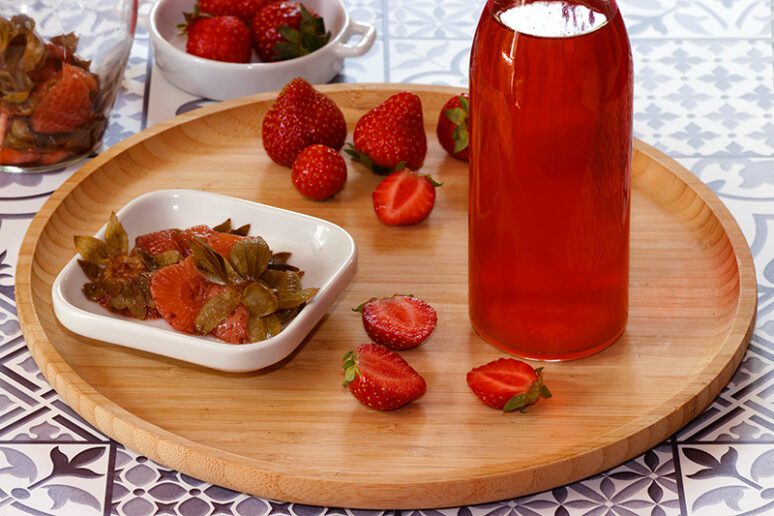 vinaigre aux queues de fraise