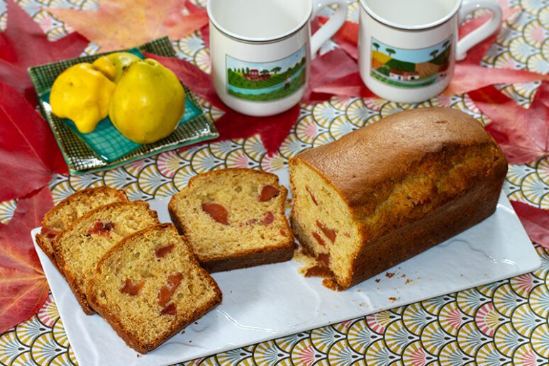 cake aux coings rôtis