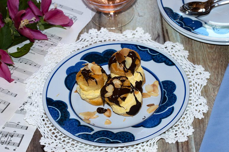 profiteroles