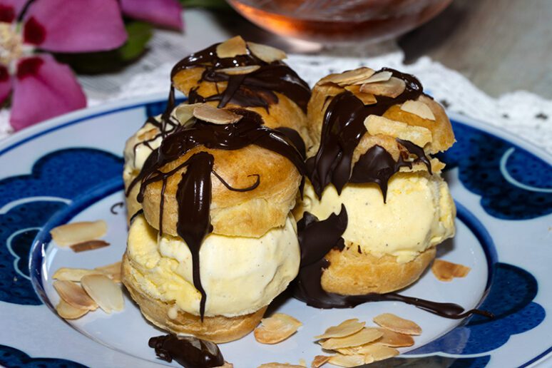 profiteroles