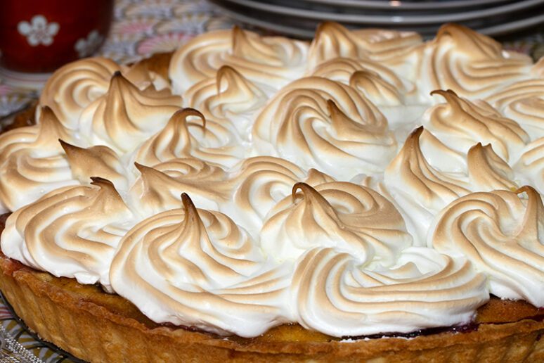 tarte meringuée prunes