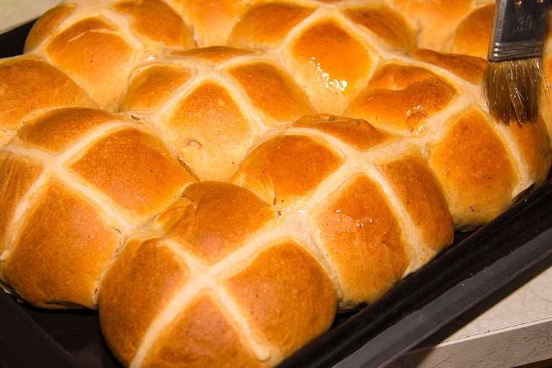 hot cross buns