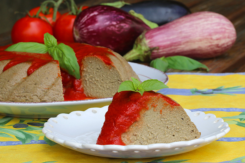 Papeton d’aubergines et son coulis de tomates