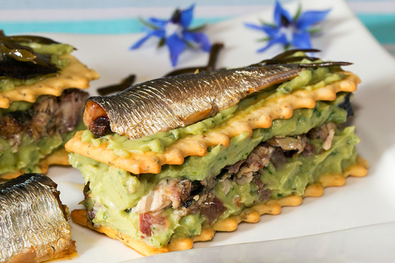 sardines-millefeuille-gacamole-4w